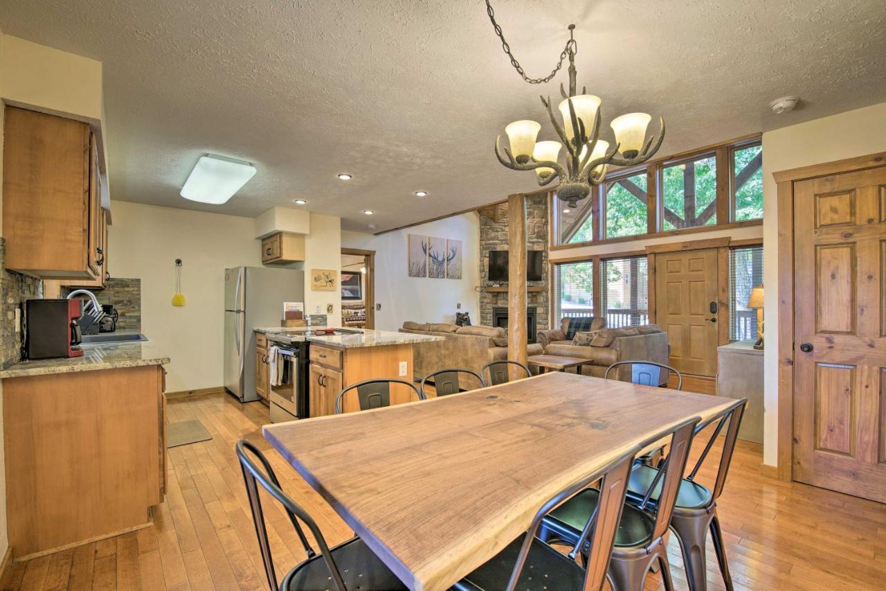 Cozy Rustic River Lodge Family Retreat Near Sdc!ブランソン エクステリア 写真